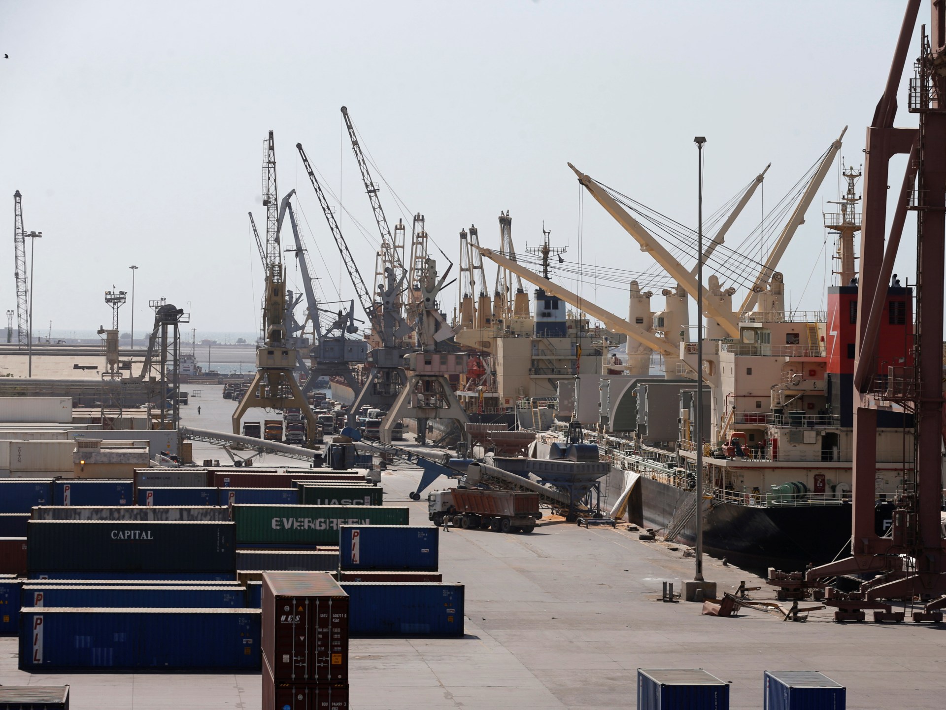 Half of UK exporters say Houthi attacks in Red Sea disrupting business – Al Jazeera English